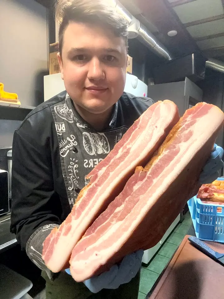 Boczek w plastrach — wędzenie na gorąco, wędzarnia DREVOS Smoke Chamber 50 +