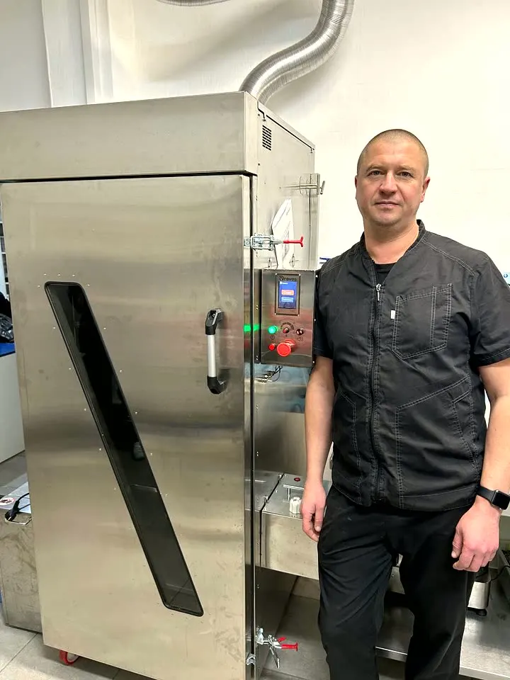 Duży wsad — wędzenie na gorąco, wędzarnia DREVOS Smoke Chamber 50 +